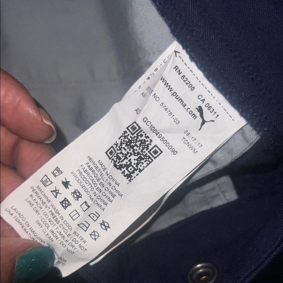 Puma Women's Navy Blue Stretch Golf Shorts size Small - Picture 11 of 12